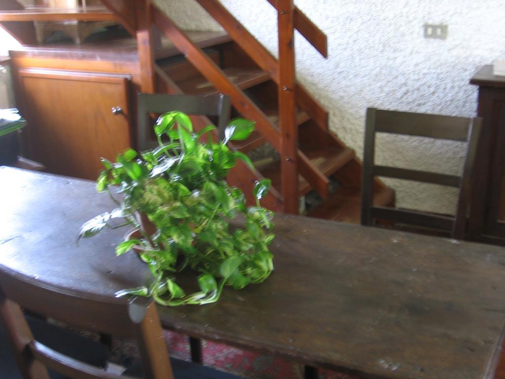 B&B Bosco Fiorito Malgesso Luaran gambar